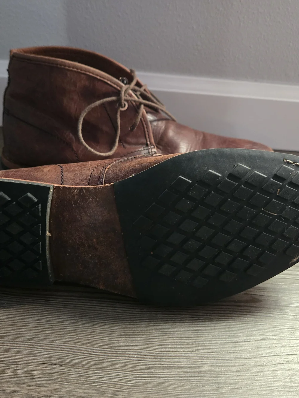 Timberland Men's Chestnut Brown Leather Chukka Boots